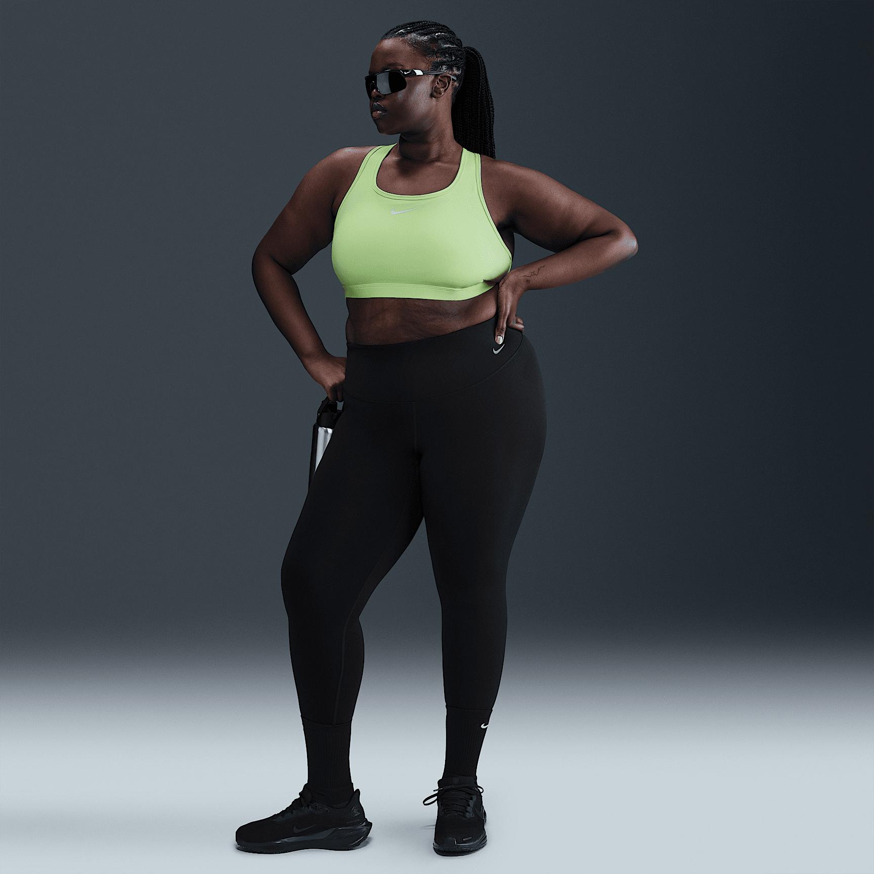 Nike Swoosh Medium Support Women's Padded Sports Bra (Plus Size) Product Image