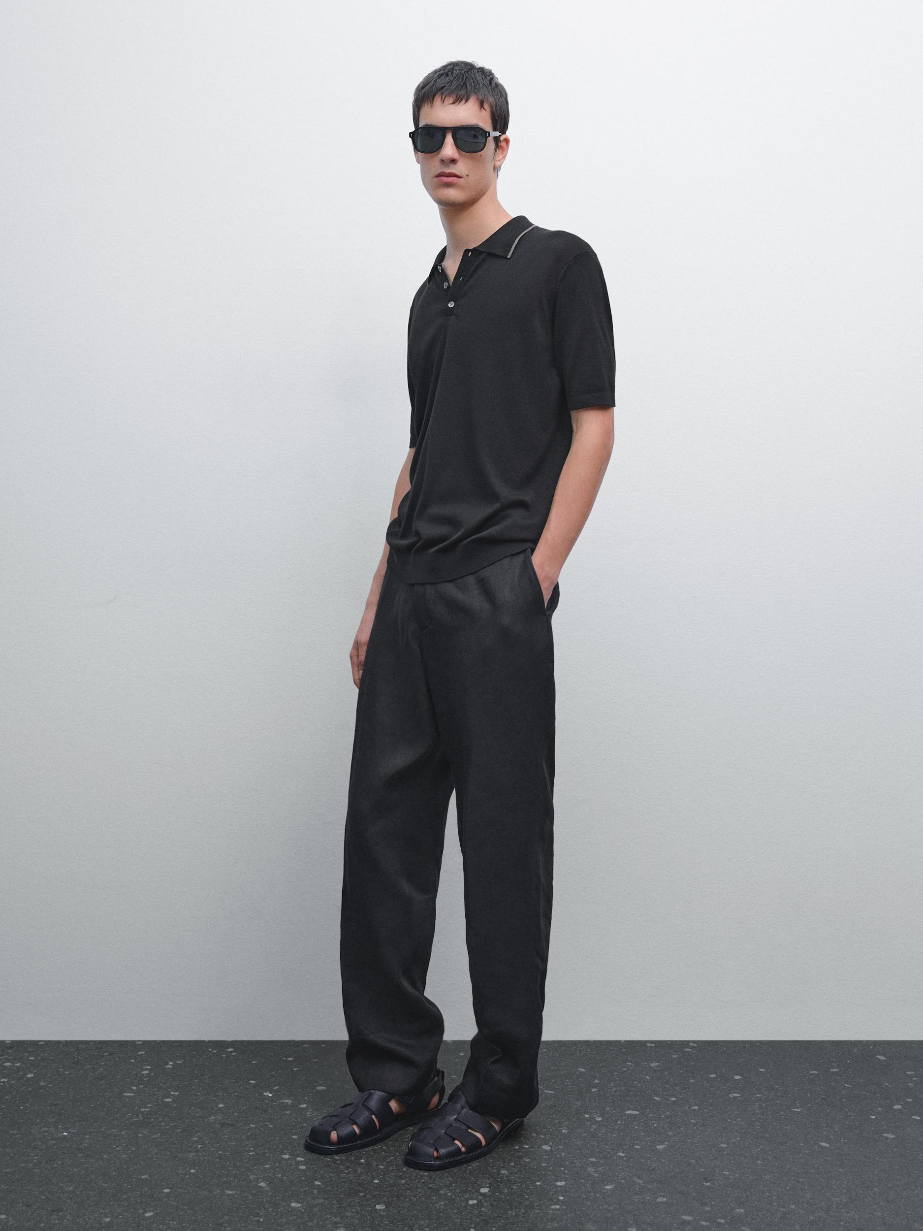 Knit polo shirt with coloured collar detail Product Image