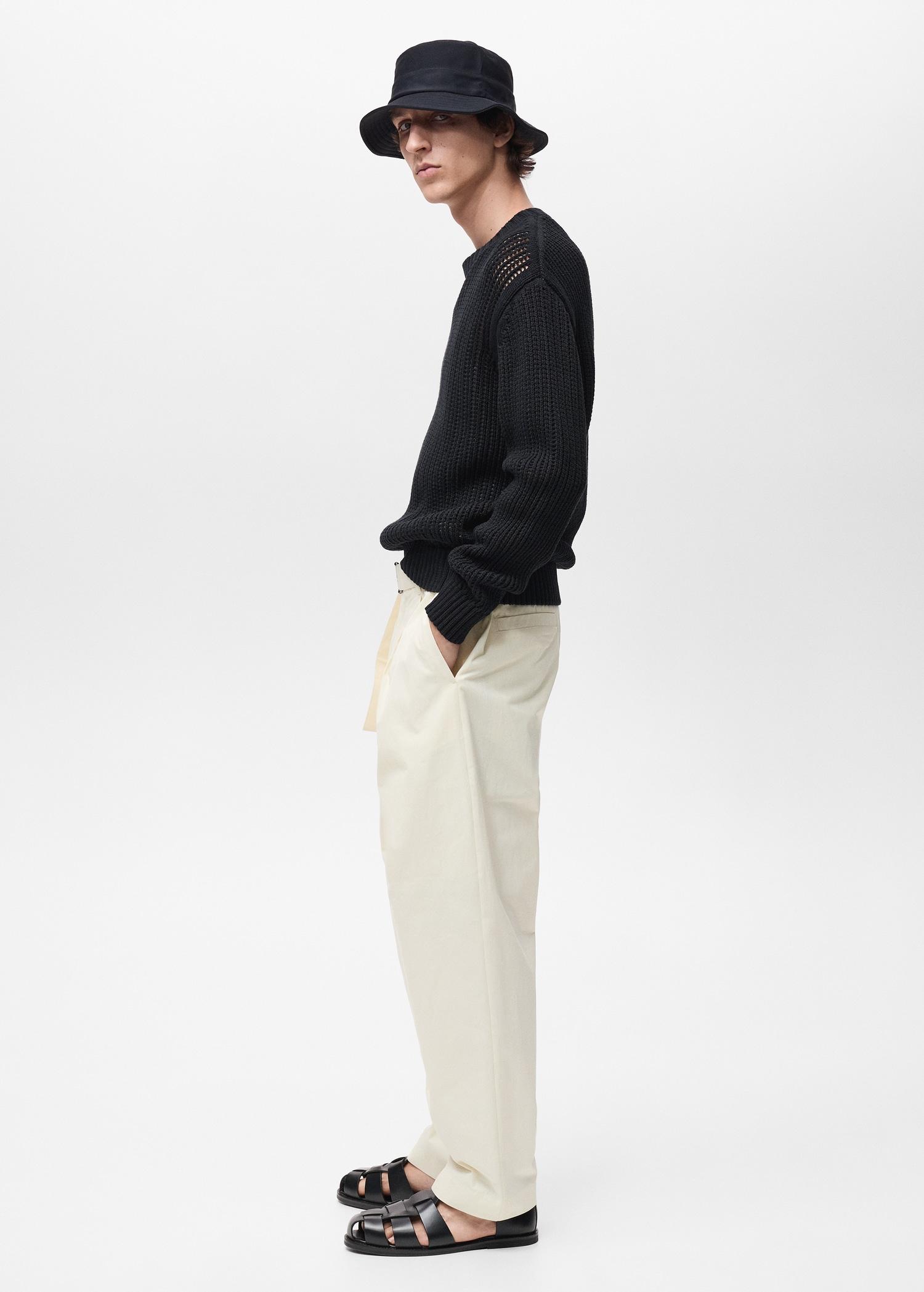 Relaxed-fit pants with belt - Men | MANGO USA Product Image