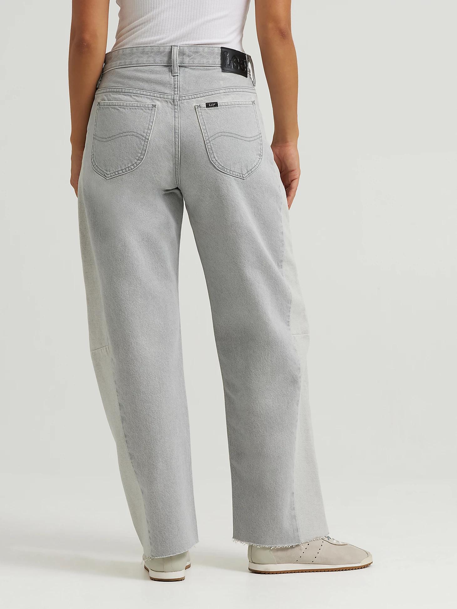 Women's 100% Cotton Low Slung Barrel Rider™ Jean | Women's Jeans | Lee® Product Image