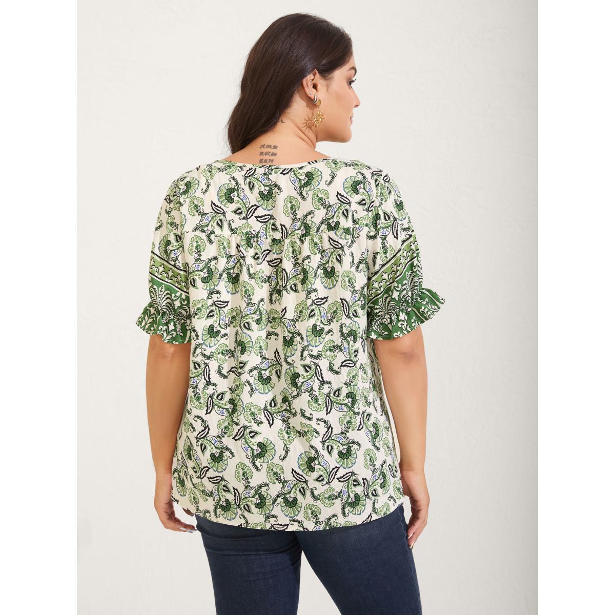 Plus Size Truegreen Boho Floral Print Neck Tassels Blouse Women Short sleeve Flat collar with V-notch Vacation Blouses BloomChic 26/4X Product Image