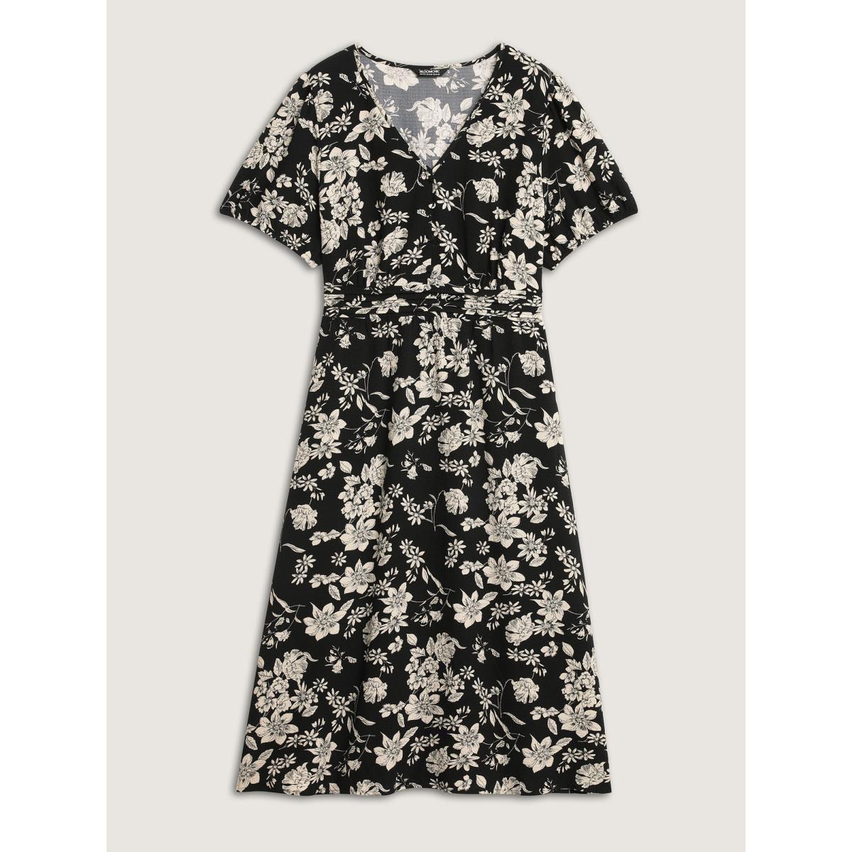 Plus Size Silhouette Floral Pleated Waist V-Neck Midi Dress Black Women Tucked seam V-neck Short sleeve Curvy BloomChic 22-24/3X Product Image