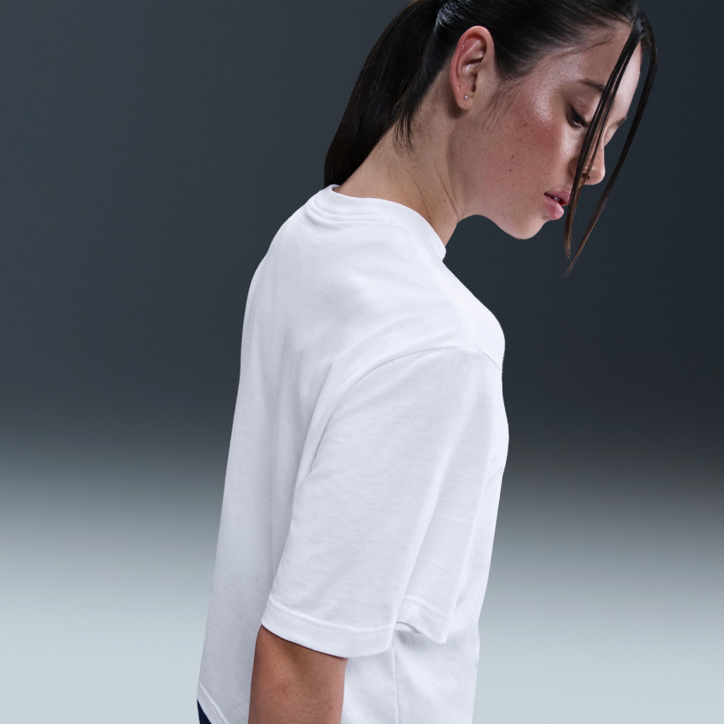 Nike Womens Volleyball Boxy T-Shirt | APS505NAVB-WHT Product Image