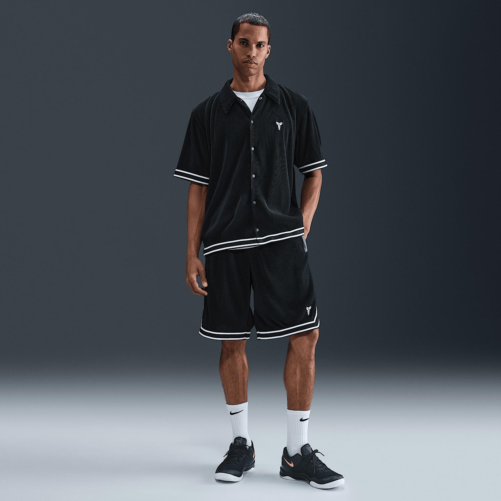 Nike Men's Kobe Pleated Basketball Shorts Product Image