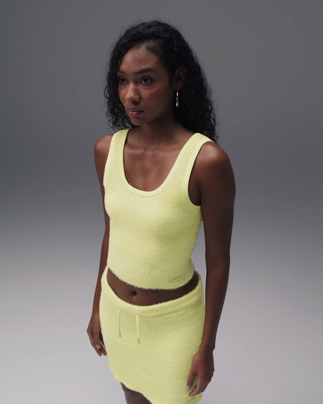 Women's Air Jordan 1 Mid SE Shoes Product Image