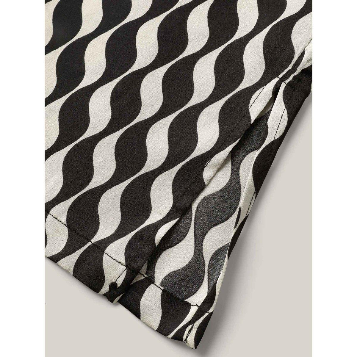 Plus Size Wavy Print Tied Slit Loungewear Set Women Black Tie knot Short sleeve Boat Neck Office Loungewear Sets BloomChic 14-16/1X Product Image