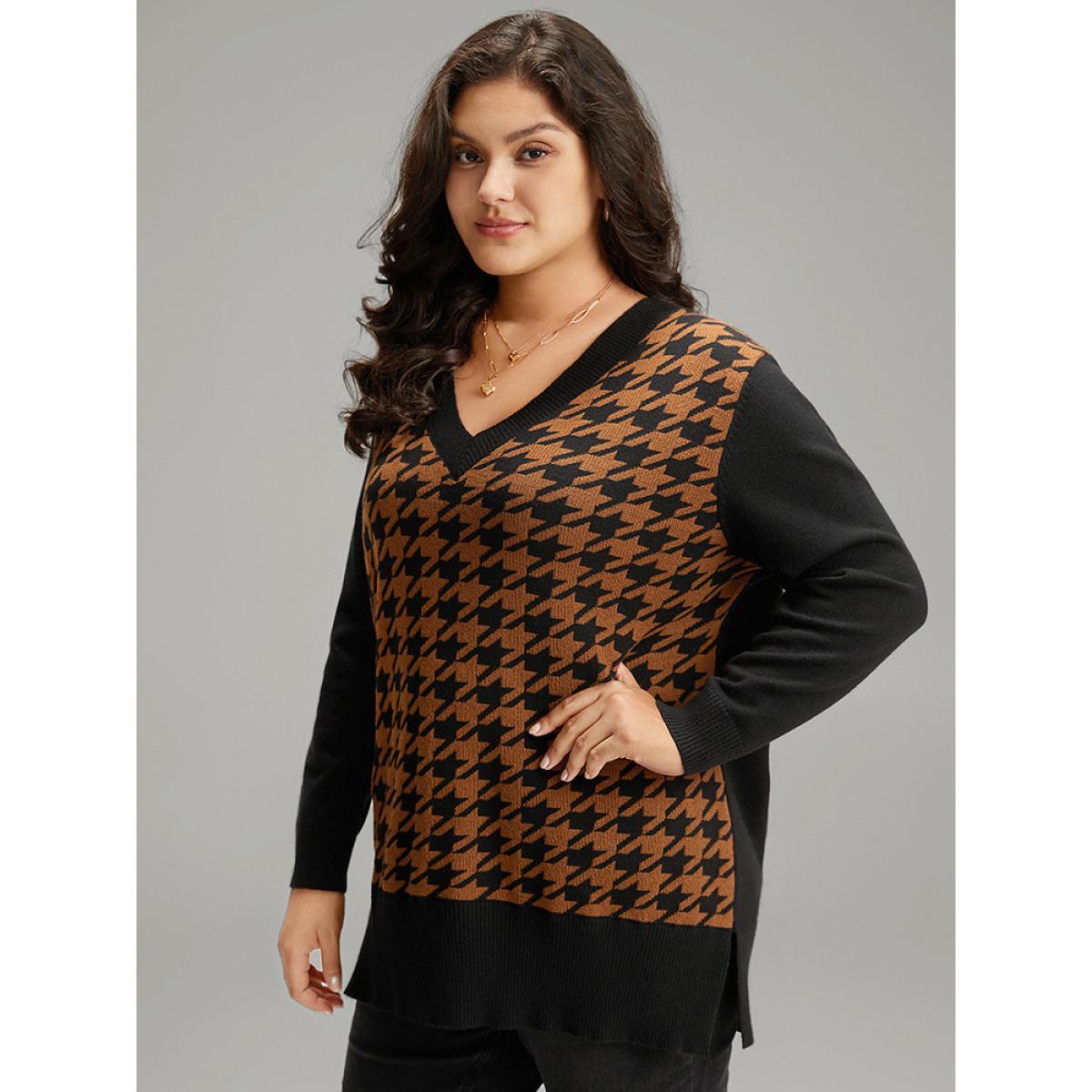 Plus Size Supersoft Essentials Houndstooth Patchwork Pullover Black Women Casual Loose Long Sleeve V-neck Dailywear Pullovers BloomChic 30/6X Product Image