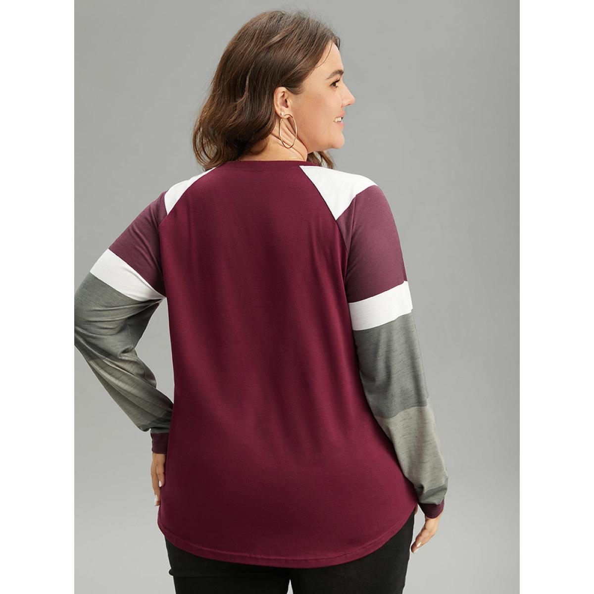 Plus Size Striped Contrast Patchwork Raglan Sleeve T-shirt Scarlet Women Casual Contrast Striped Round Neck Festival-Christmas T-shirts BloomChic 28/5X Product Image