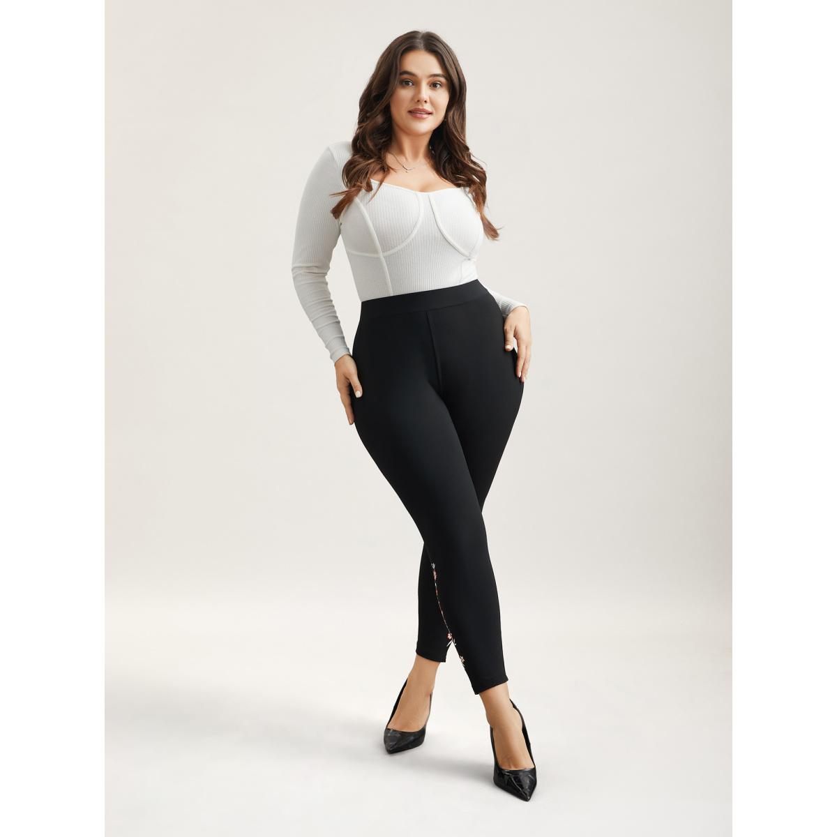 Plus Size Floral Detail Mid-Rise Leggings Women Black Elegant High stretch Skinny Mid Rise Everyday Leggings BloomChic 14-16/1X Product Image