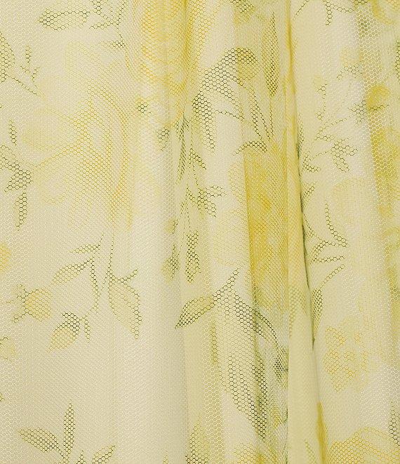 Blondie Nites Floral Print Mesh Sweetheart Neck Twist Front Spaghetti Strap Tie Back A-Line Gown Product Image