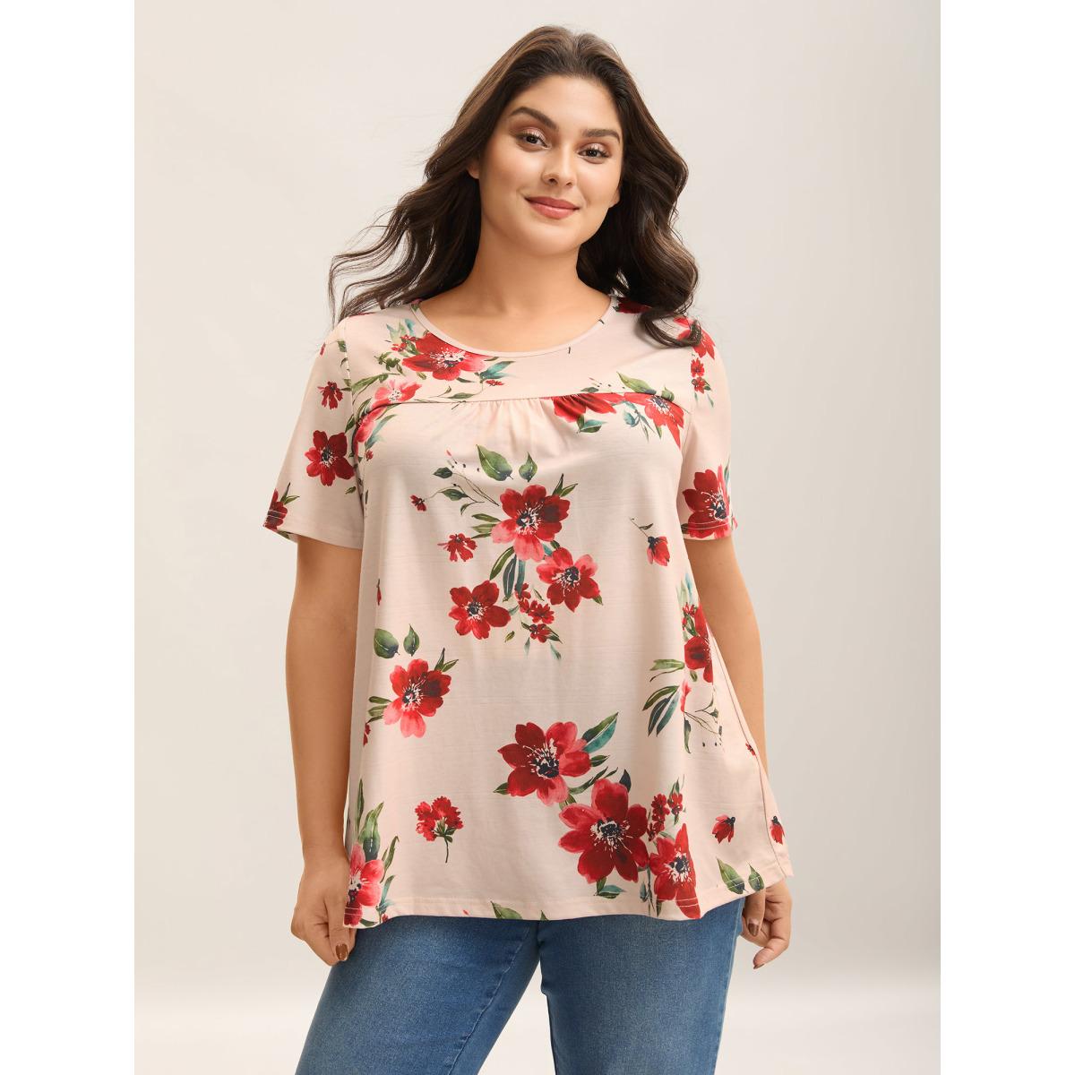 Plus Size Dreamy Floral Print Flowy Pleated T-Shirt Multicolor Women Leisure Gathered Natural Flowers Round Neck Casual T-shirts BloomChic 28/5X Product Image