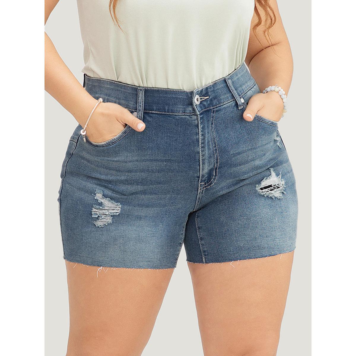 Plus Size Skinny Very Stretchy Light Wash Ripped Detail Denim Shorts Women Blue High stretch Dailywear Pocket Casual Denim Shorts BloomChic 14/1X Product Image