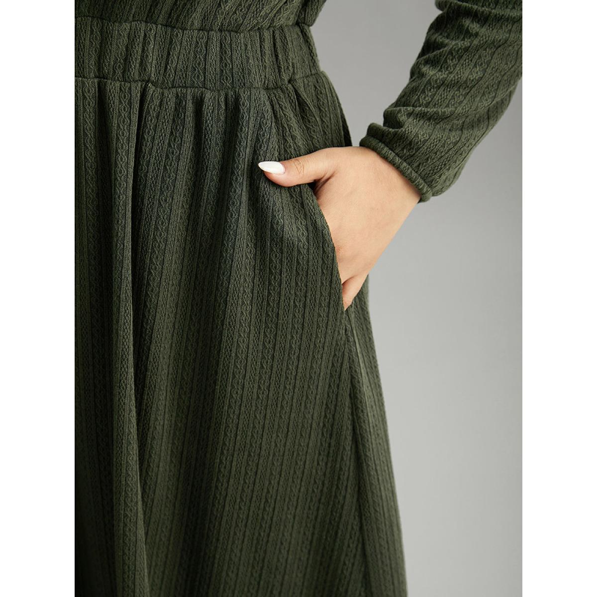 Plus Size Plain Plisse Elastic Cuffs Midi Dress ArmyGreen Women Elegant Elastic cuffs V-neck Long Sleeve Curvy Midi Dress BloomChic 26/4X Product Image