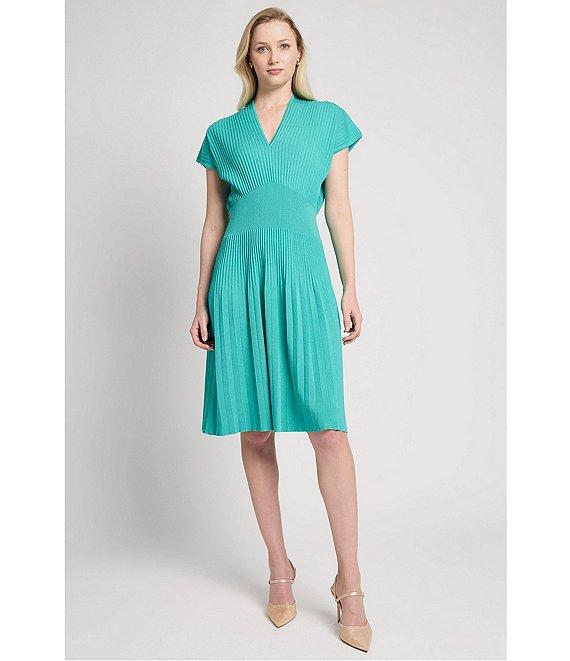 Ming Wang x Tanya Foster Ribbed Knit V-Neck Short Sleeve Fit-And-Flare Dress Product Image
