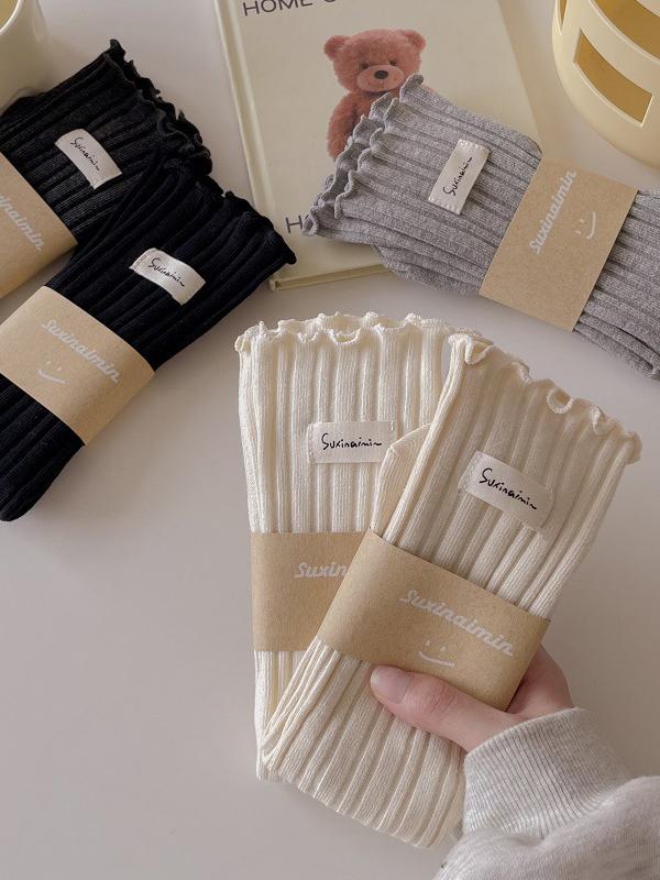 Pleated Wood Ear Lace Socks Product Image