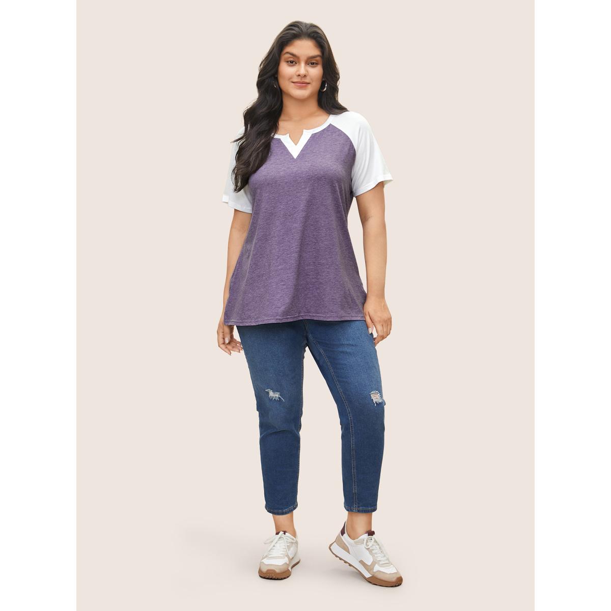 Plus Size Colorblock Contrast Notched Raglan Sleeve T-shirt Mauve Women Casual Plain Everyday T-shirts BloomChic 26/4X Product Image