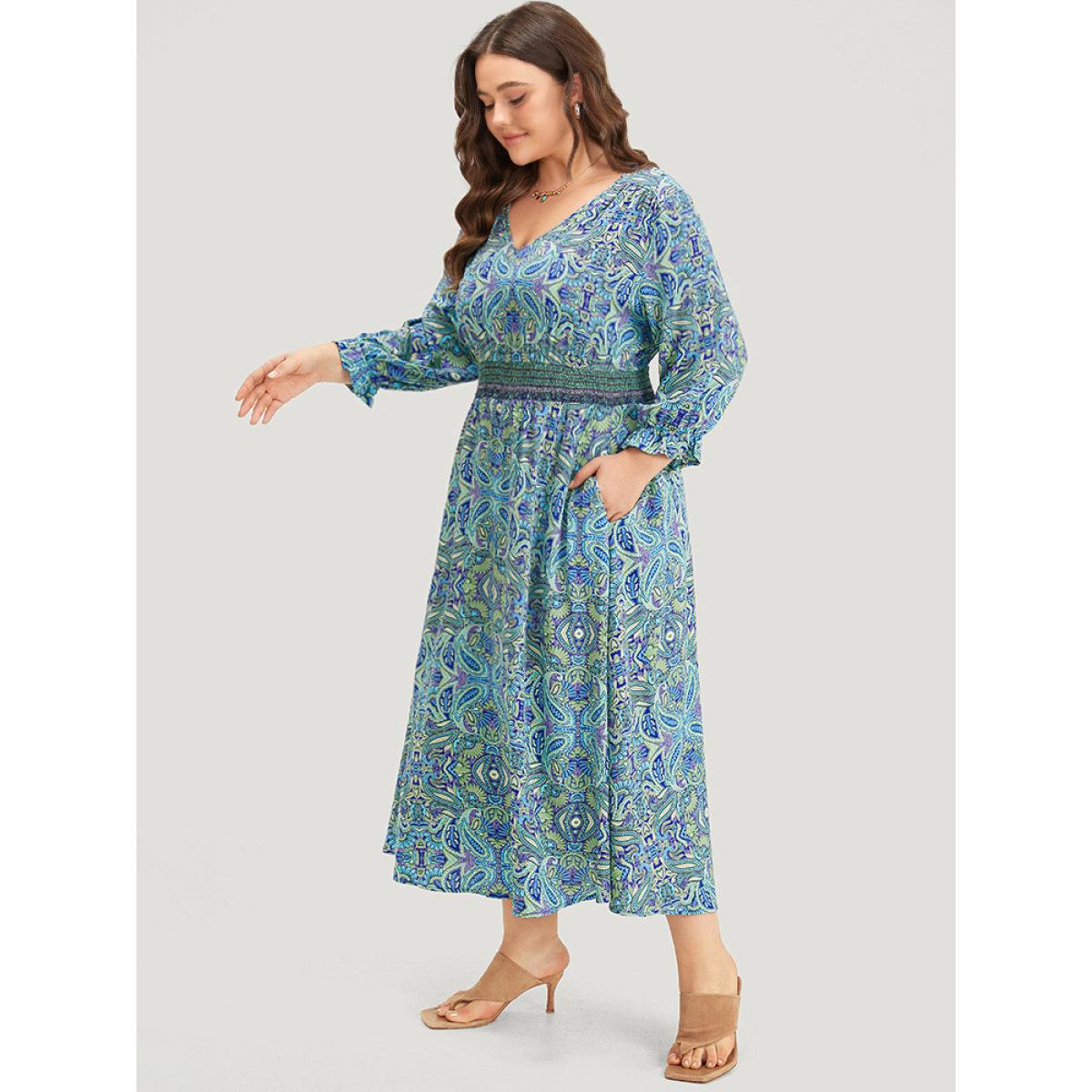 Plus Size Paisley Print Shirred Flutter Trim Dress Blue Women Resort Elastic cuffs V-neck Long Sleeve Curvy Midi Dress BloomChic 30/6X Product Image