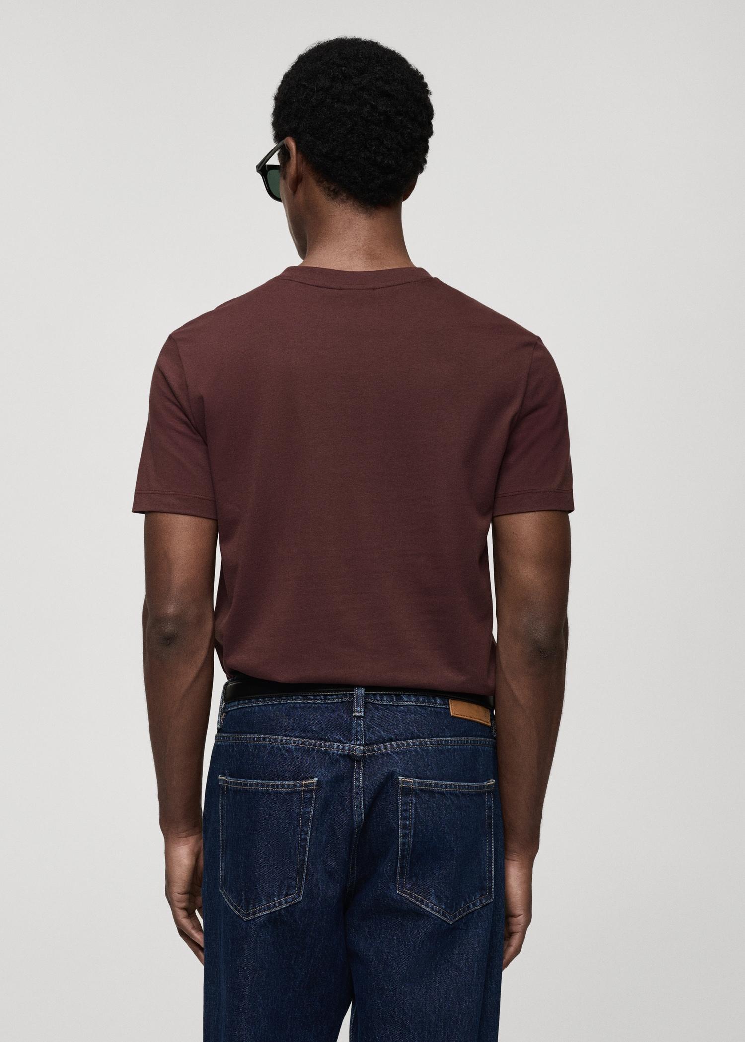 100% cotton slim-fit V-neck t-shirt - Men | MANGO USA Product Image