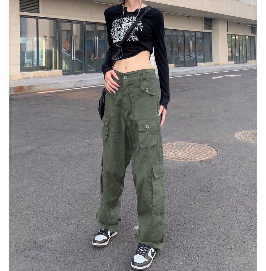 Low Waist Pocket Detail Straight Leg Cargo Pants Product Image