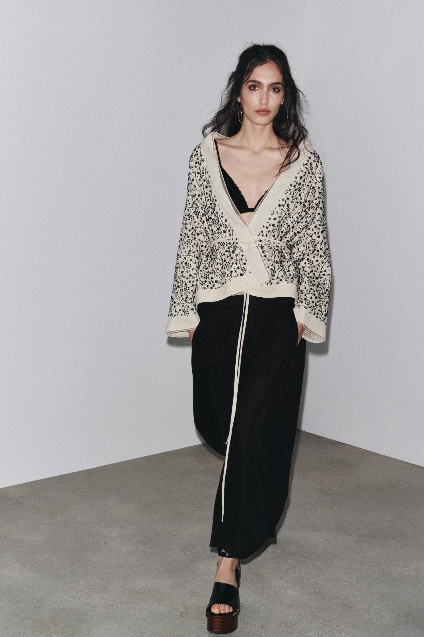 EMBROIDERED LINEN KIMONO ZW COLLECTION Product Image