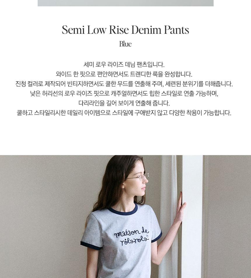 Low-Rise Baggy Jeans (Blue) Product Image