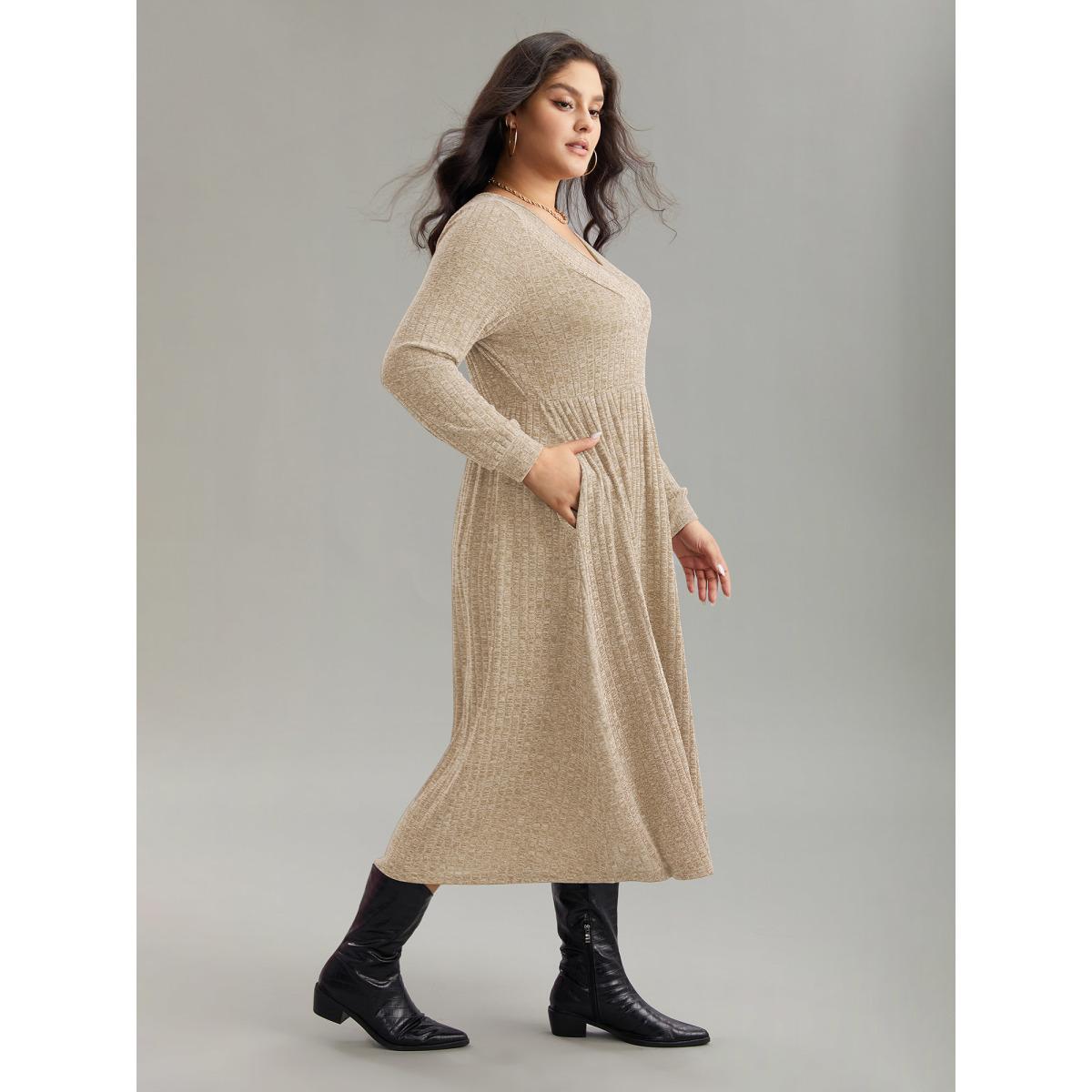 Plus Size Rib Knit Plain Plisse Long Sleeve Dress Beige Women Casual Rib Knit V-neck Long Sleeve Curvy Midi Dress BloomChic 28/5X Product Image