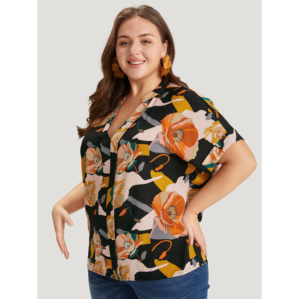 Plus Size Multicolor Floral Print Notched Cuffed Sleeve Blouse Women Elegant Short sleeve Notched collar Dailywear Blouses BloomChic 12/L Product Image