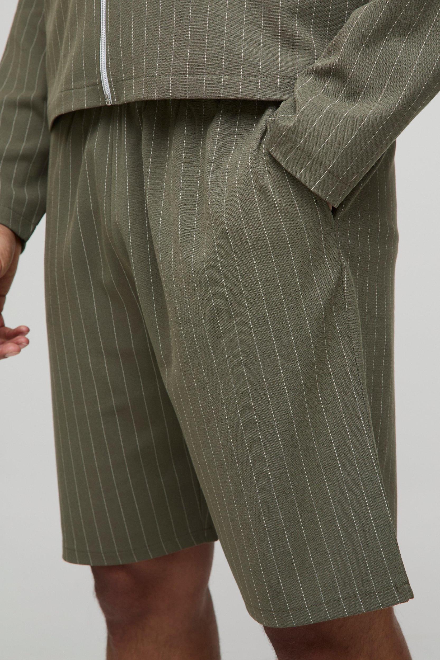 Relaxed Fit Striped Shorts | boohooMAN USA Product Image