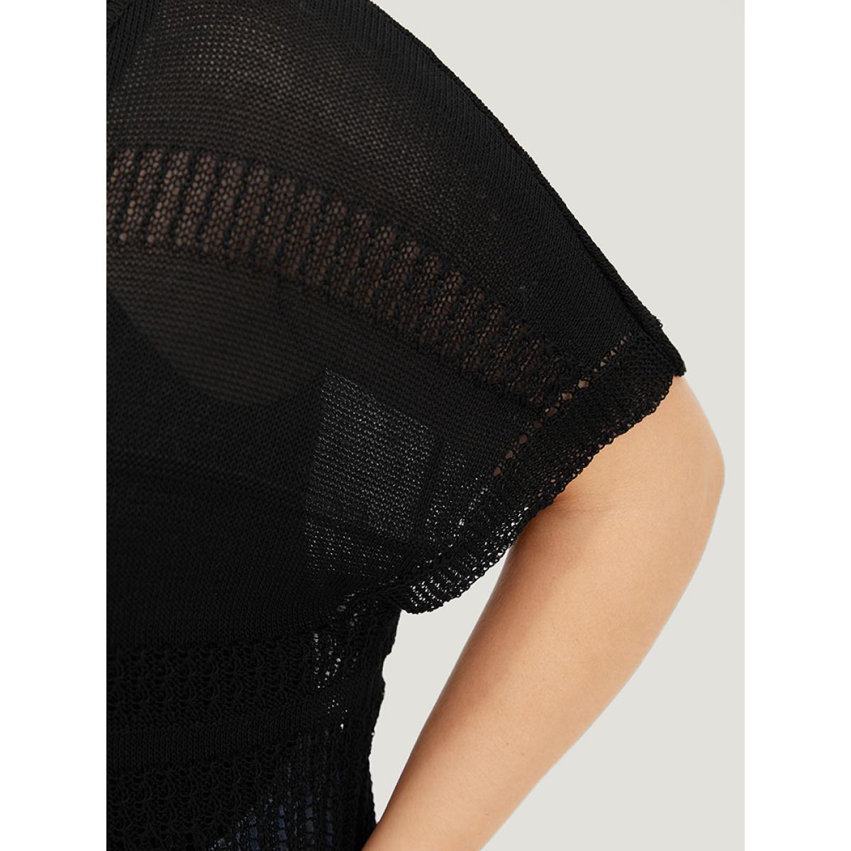 Plus Size Plain Geometric Eyelet Patchwork Batwing Sleeve Pullover Black Women Casual Loose Short sleeve Round Neck Dailywear Pullovers BloomChic 14-16/1X Product Image