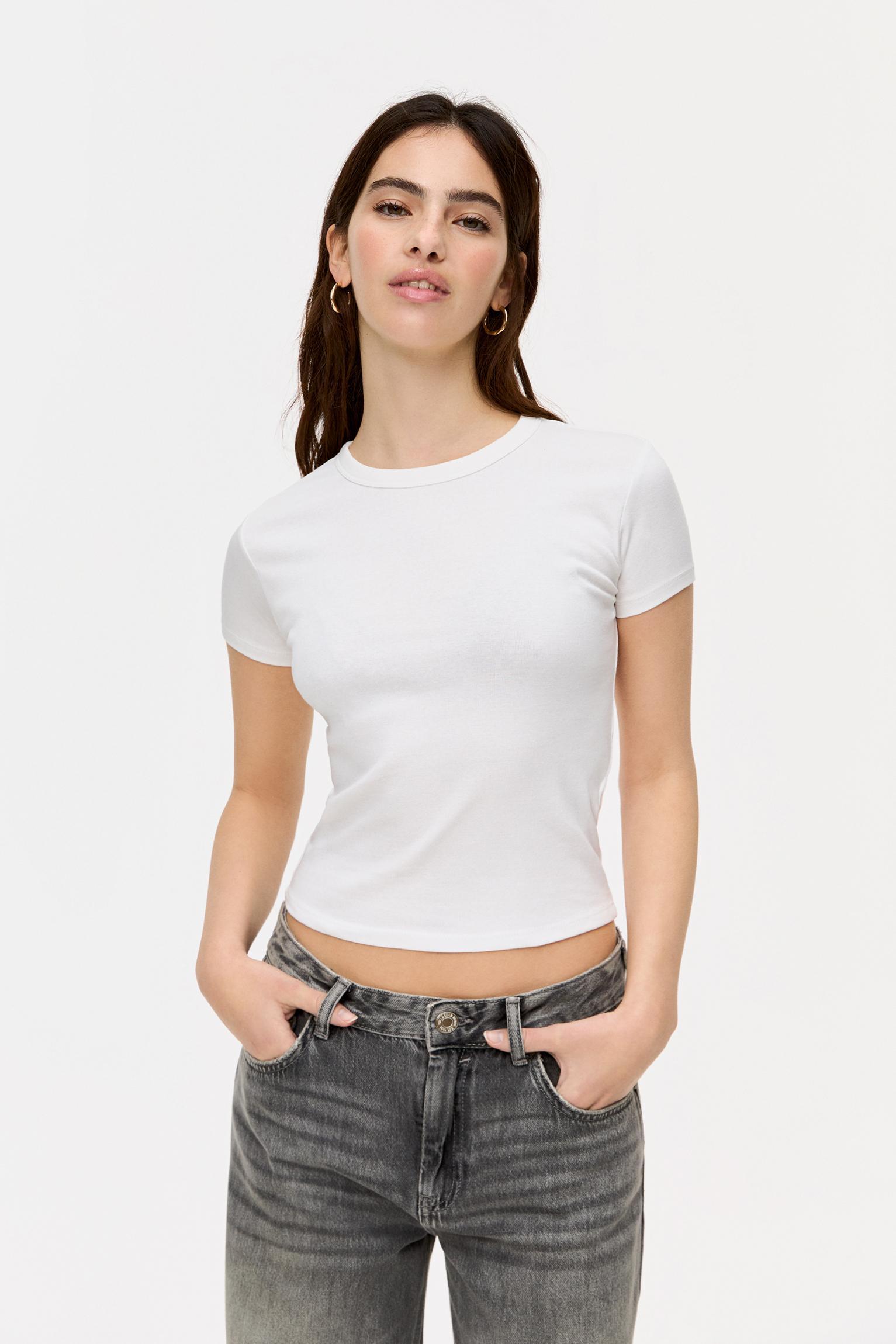 Basic fitted T-shirt Product Image