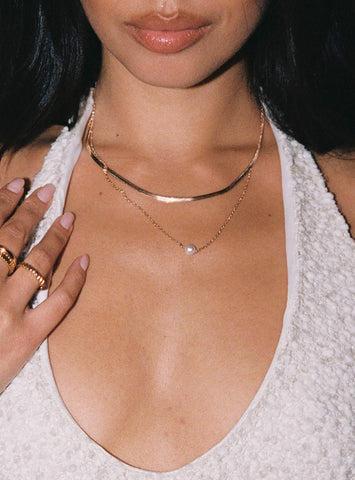 Capriana Necklace Gold Product Image