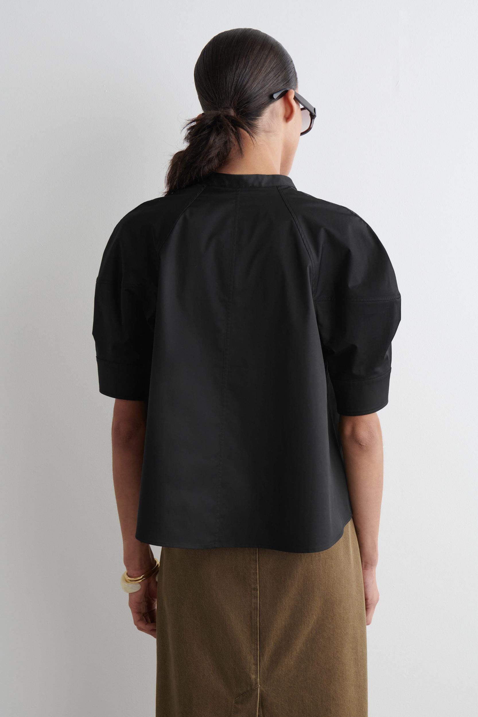 PUFF-SLEEVE BLOUSE Product Image