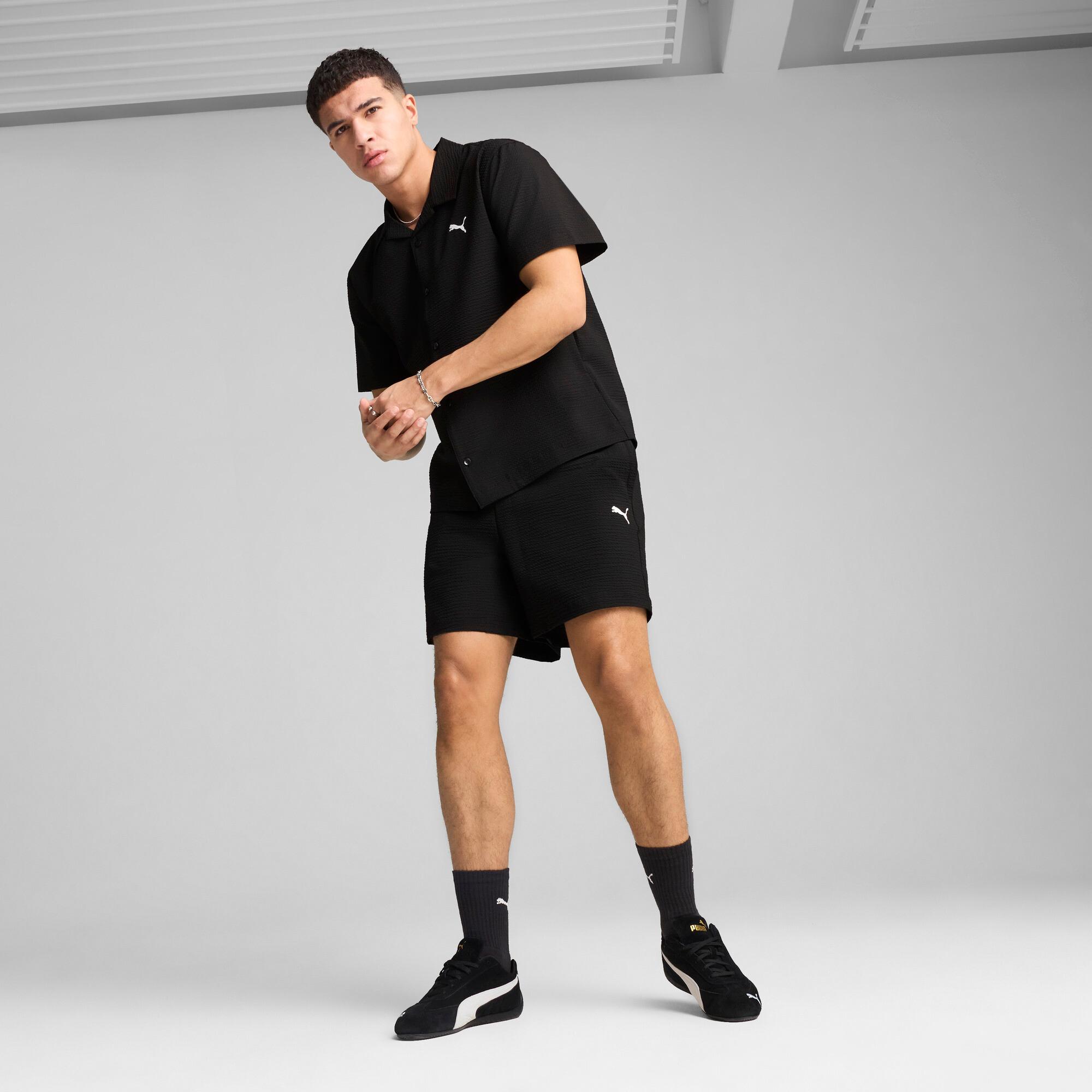 WARDROBE ESSENTIALS Men's Seersucker Relaxed 6" Shorts Product Image