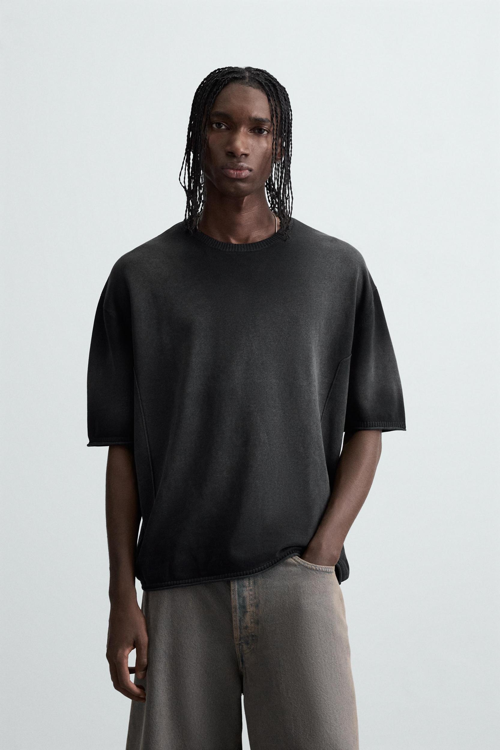 SPRAY PRINT KNIT T-SHIRT Product Image