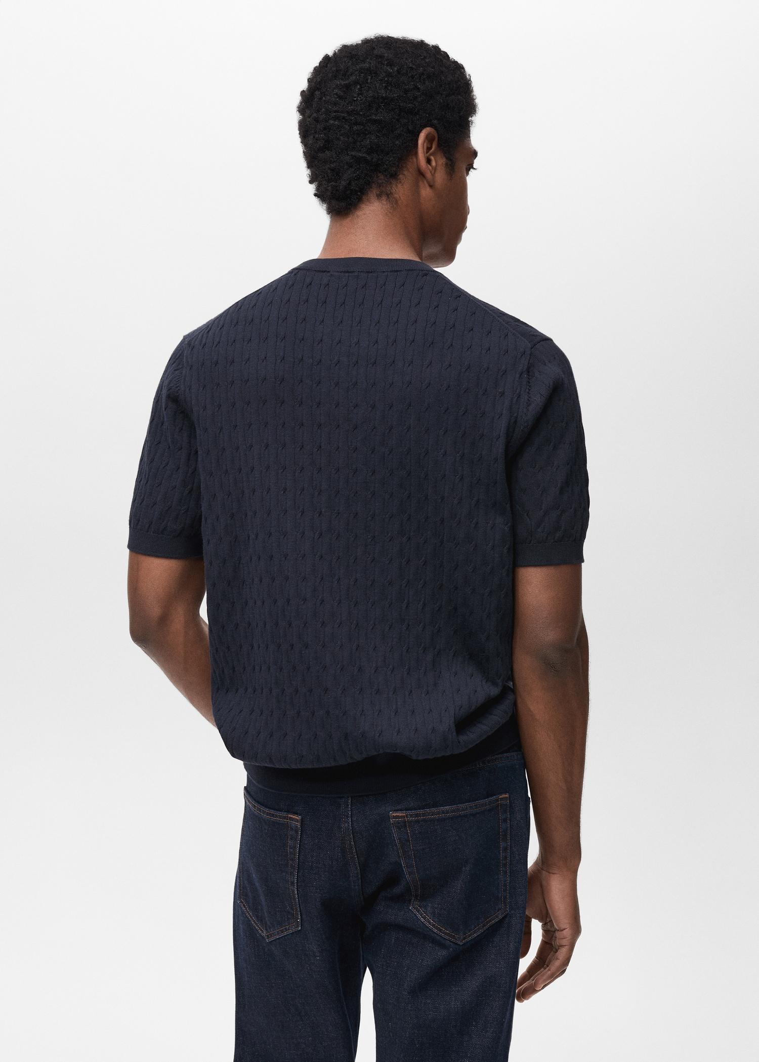 Braided fine-knit t-shirt - Men | MANGO USA Product Image