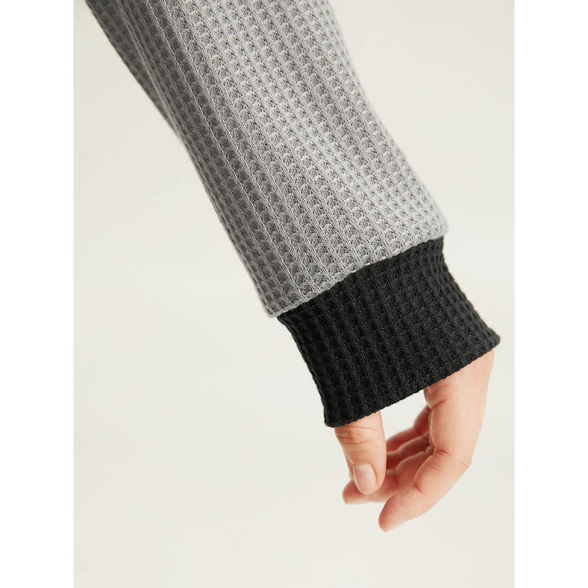 Plus Size Waffle Knit Colorblock Contrast Stitch Sweatshirt Women Black Casual Elastic cuffs Round Neck Dailywear Sweatshirts BloomChic 28/5X Product Image