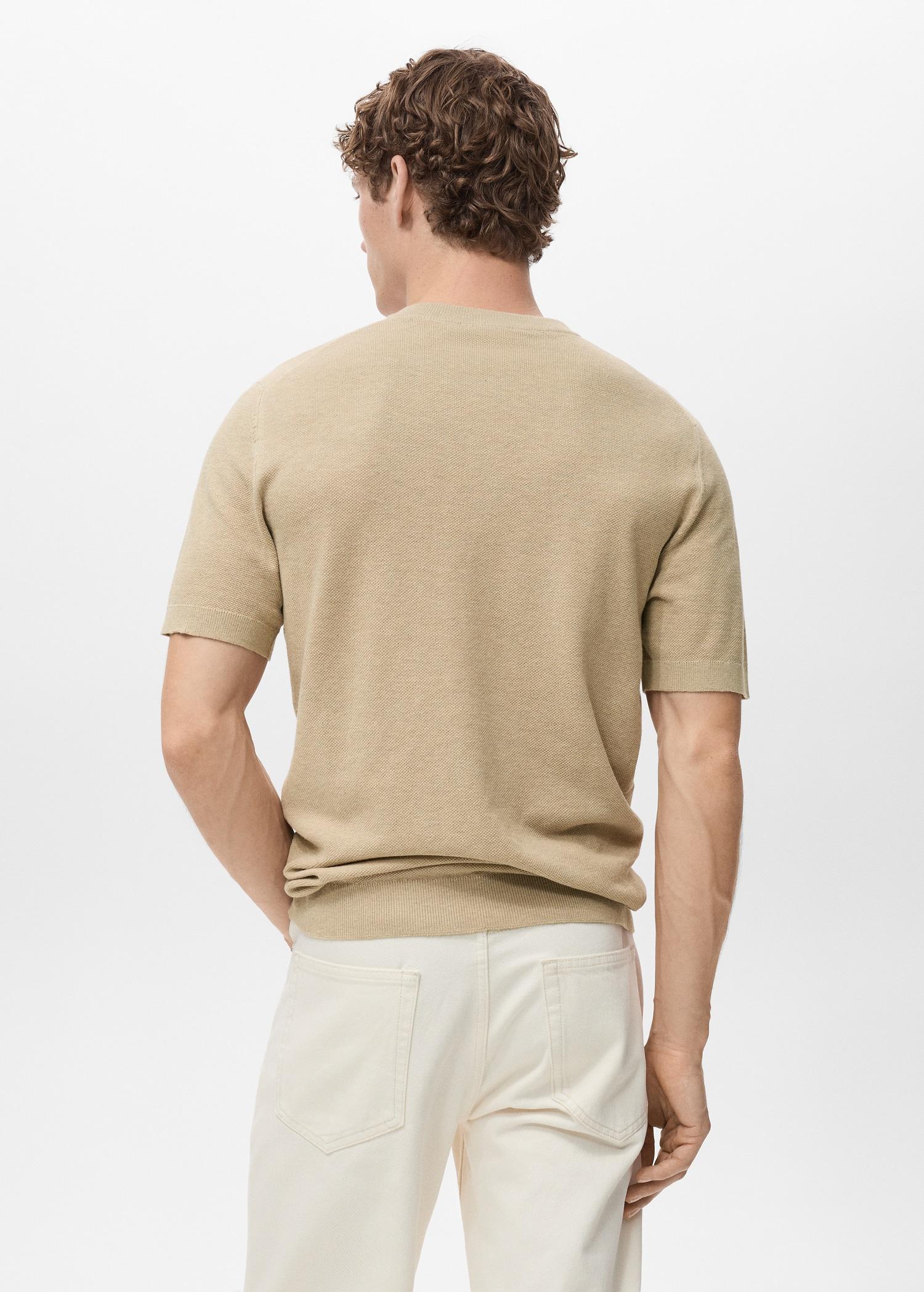 Cotton fine-knit t-shirt - Men | MANGO USA Product Image