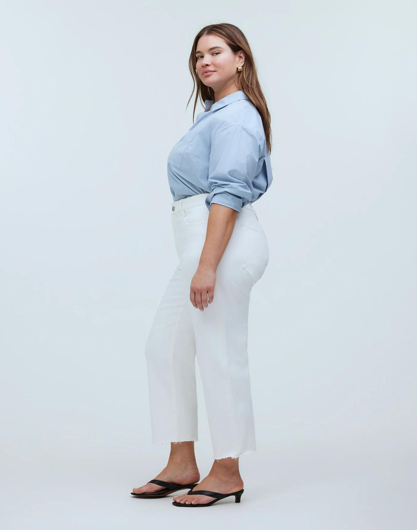 The Plus '90s Straight Crop Jean Product Image