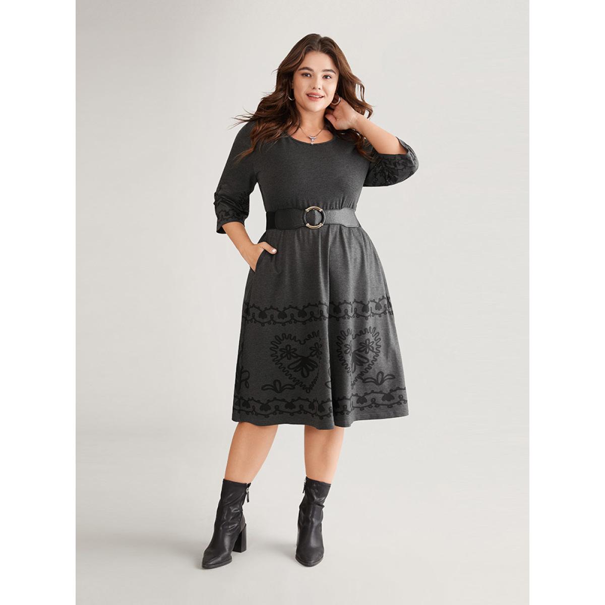 Plus Size Elastic Waist Pocket Graphic Print Dress DimGray Women Casual Printed Round Neck Elbow-length sleeve Curvy Midi Dress BloomChic 26/4X Product Image