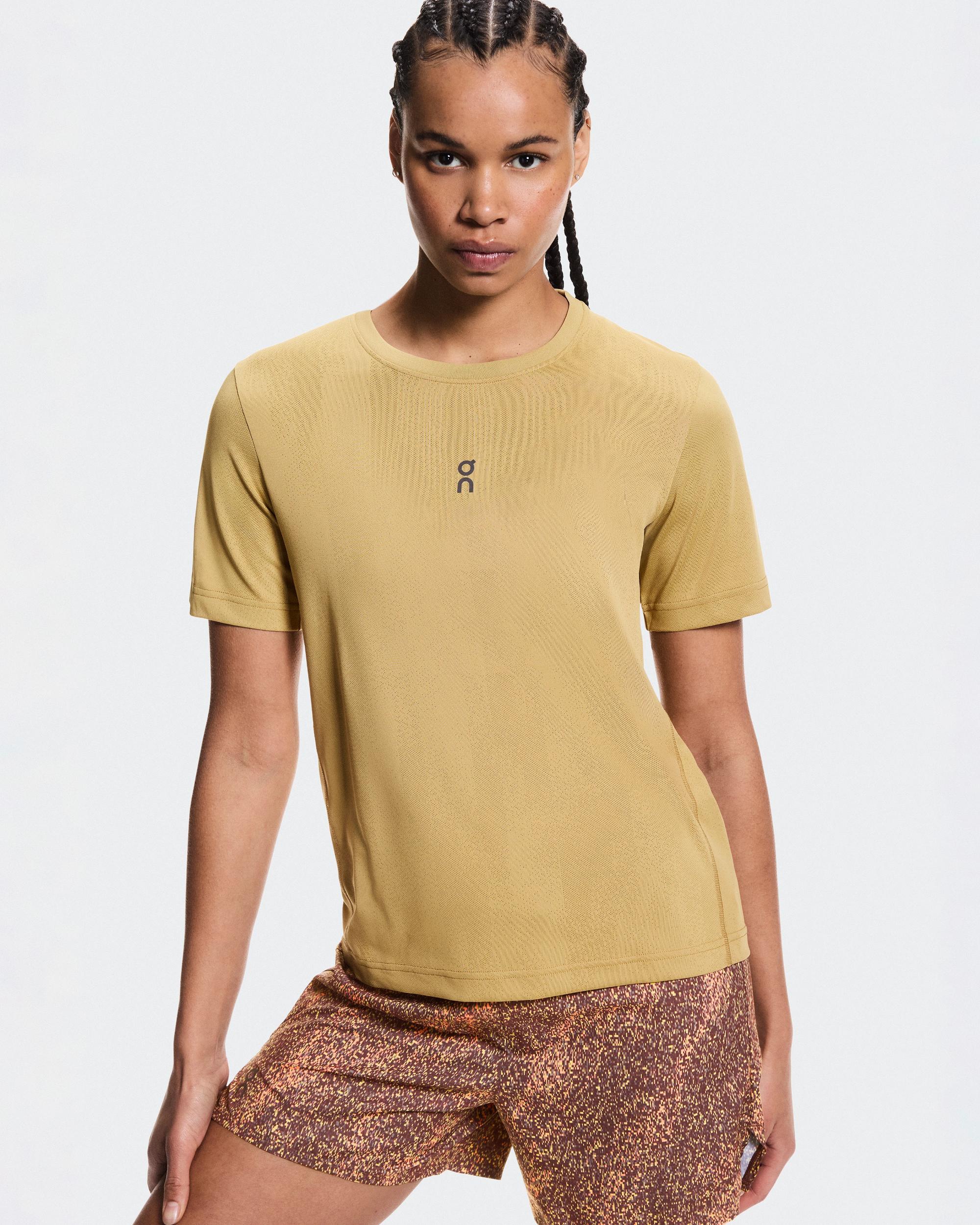 Trail-T: Lightweight Women’s Tee For Trail Running | On Product Image