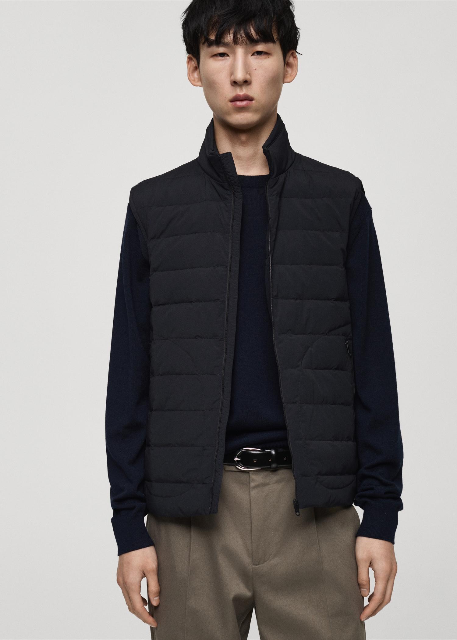 Quilted vest with down and feather filling - Men | MANGO USA Product Image