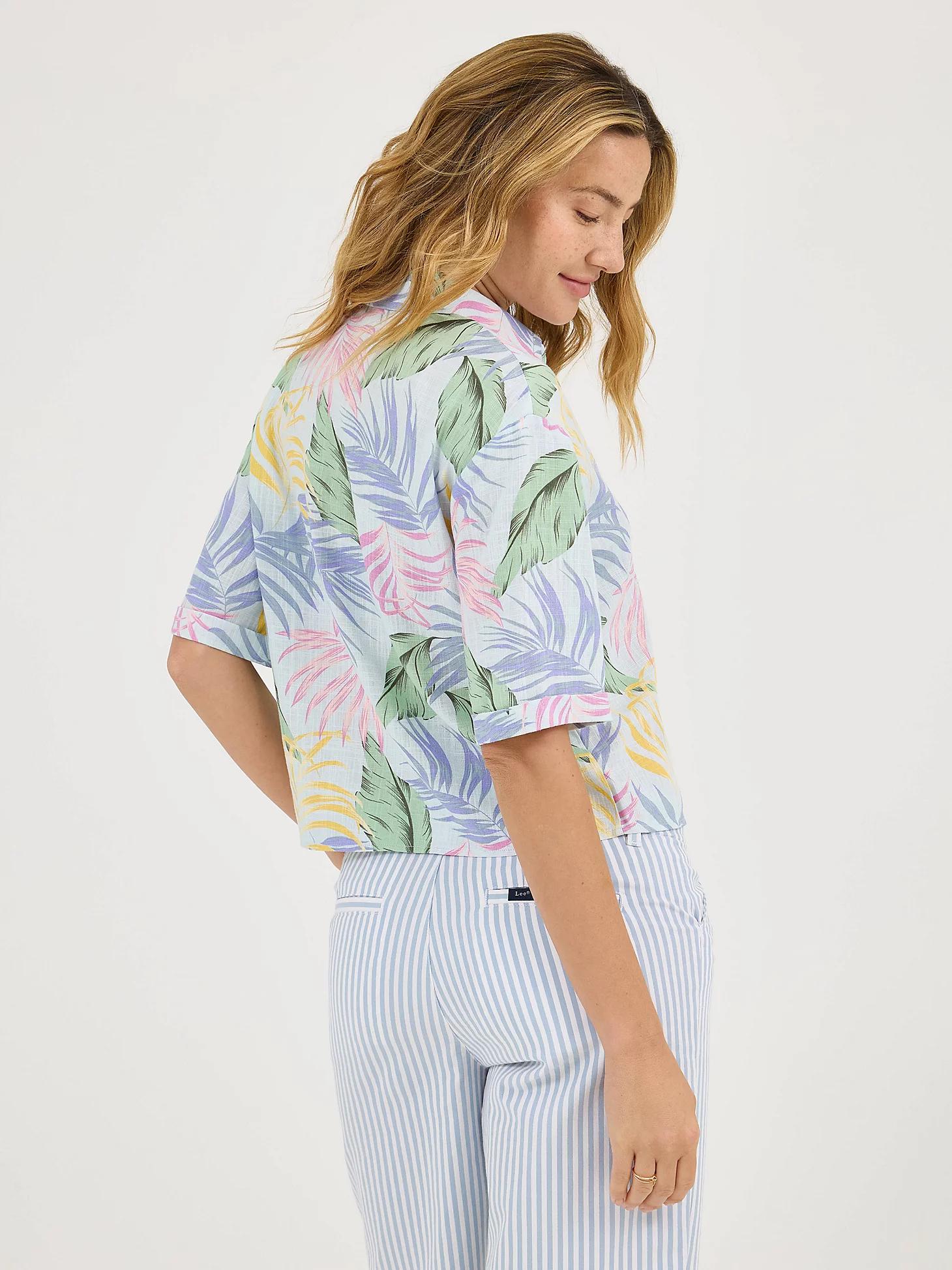 Women's Crop Fit Camp Shirt | Women's Tops & Tees | Lee® Product Image