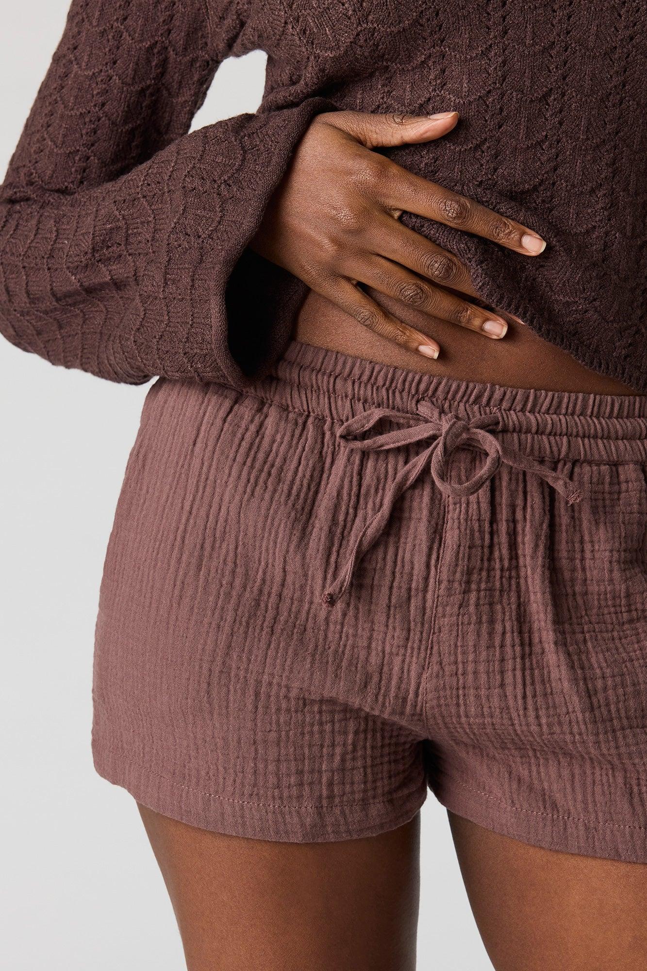Textured Drawstring Short Female Product Image