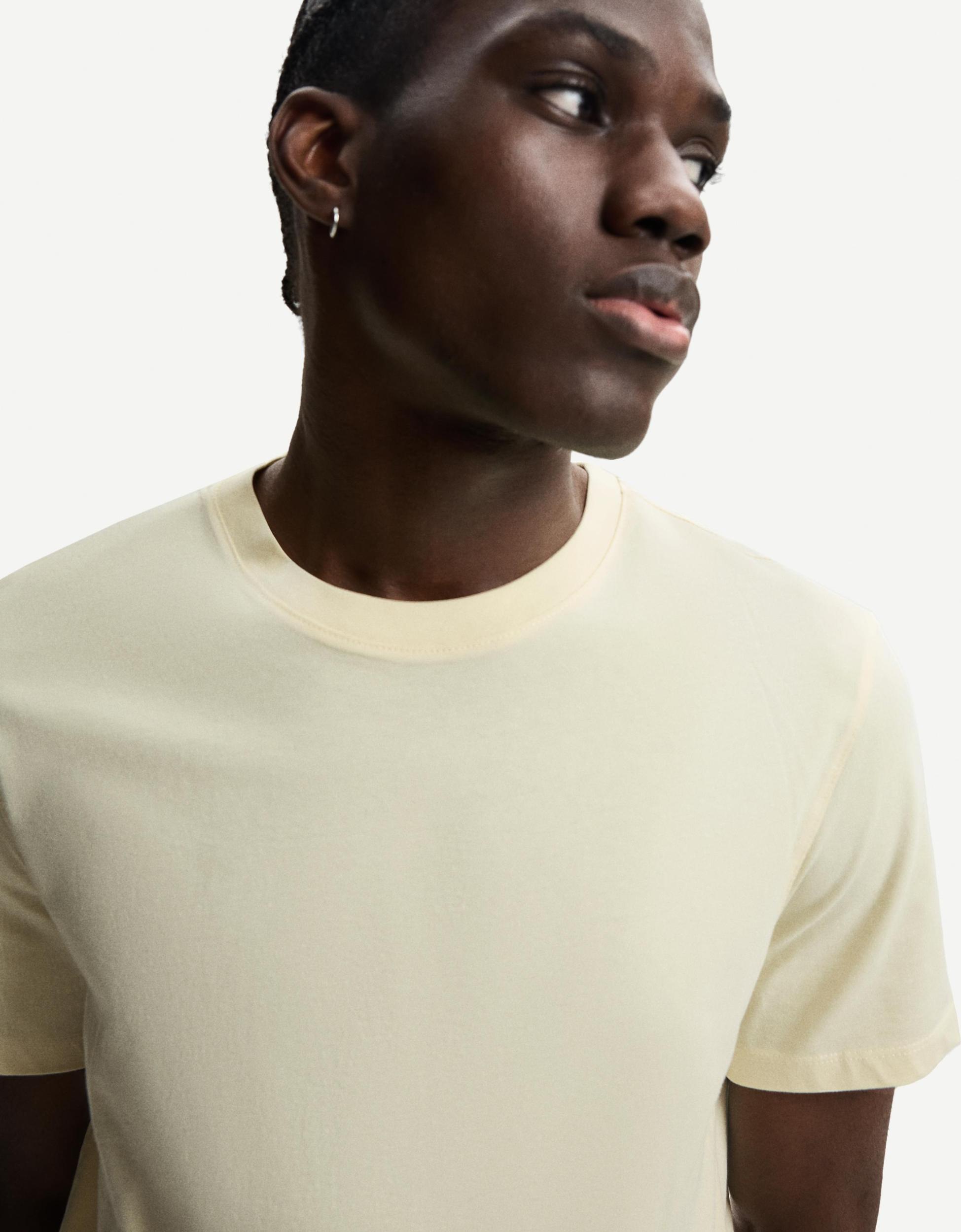 Basic short sleeve T-shirt Product Image