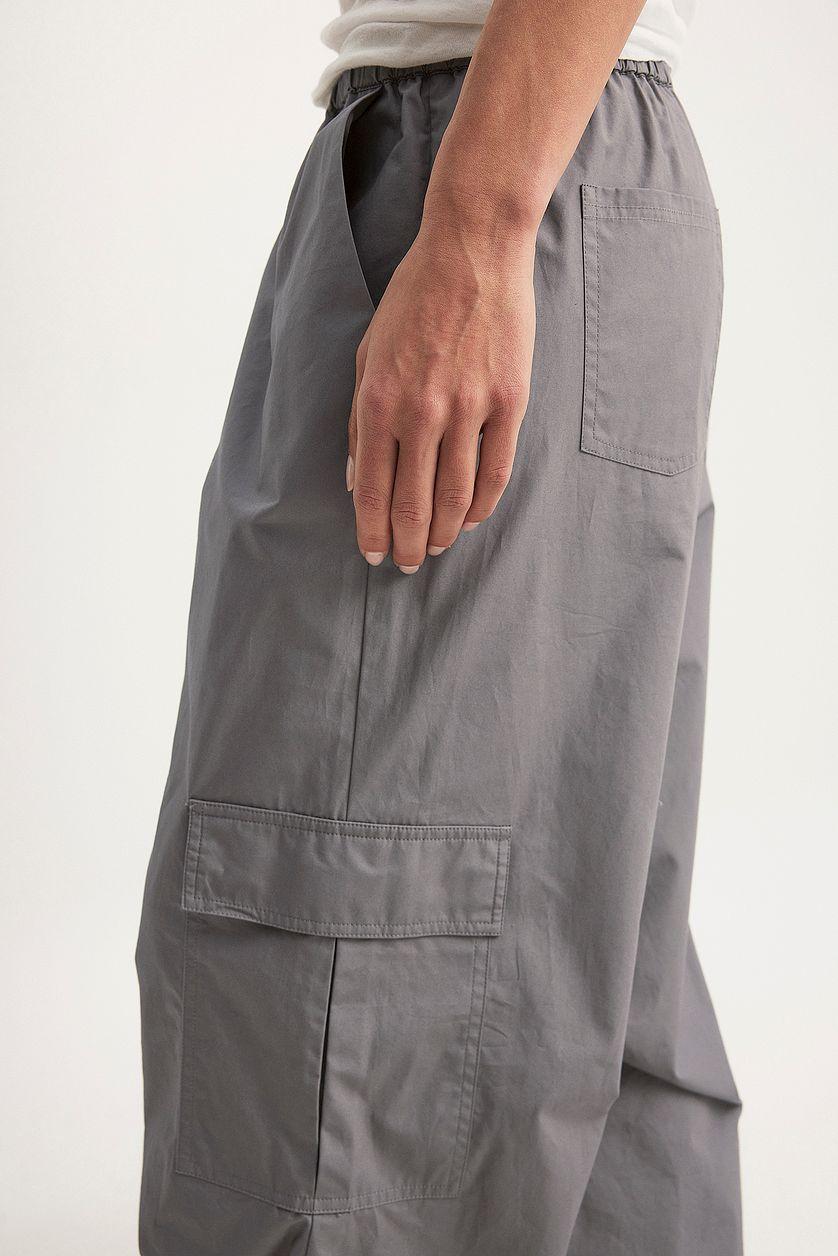 Drawstring Loose Mid Waist Cargo Pants Product Image