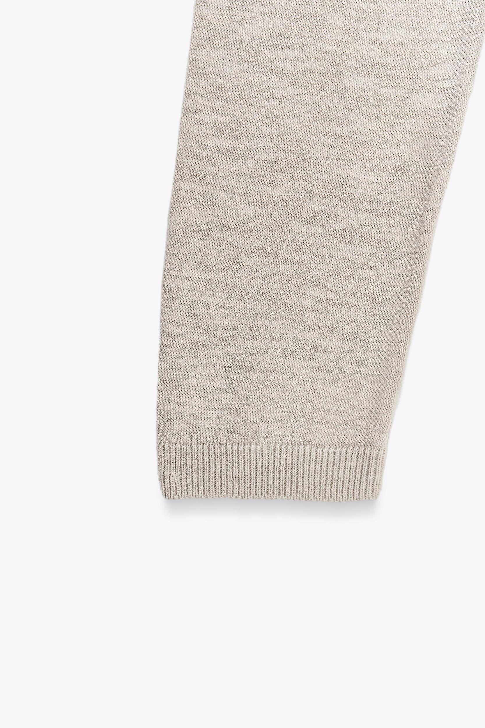 FINE KNIT TOP Product Image