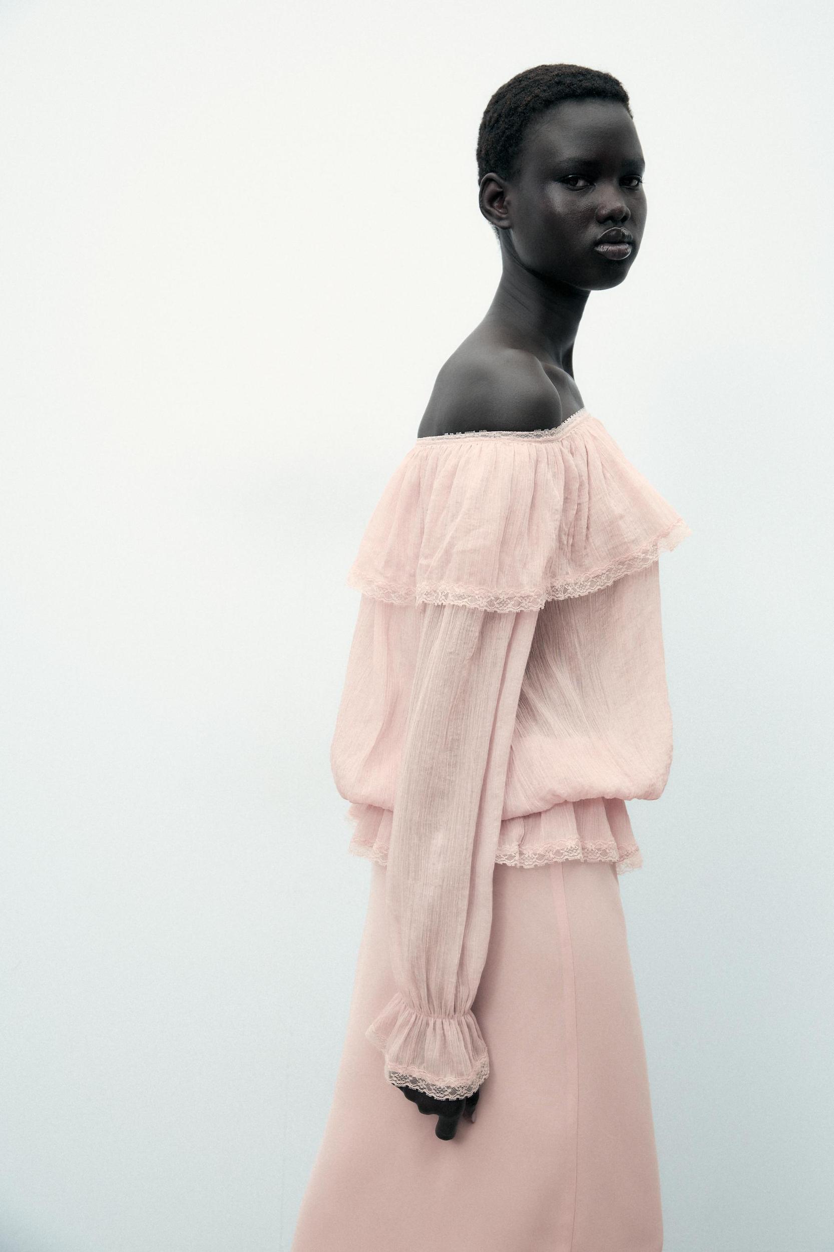 LACE MIDI SKIRT Product Image