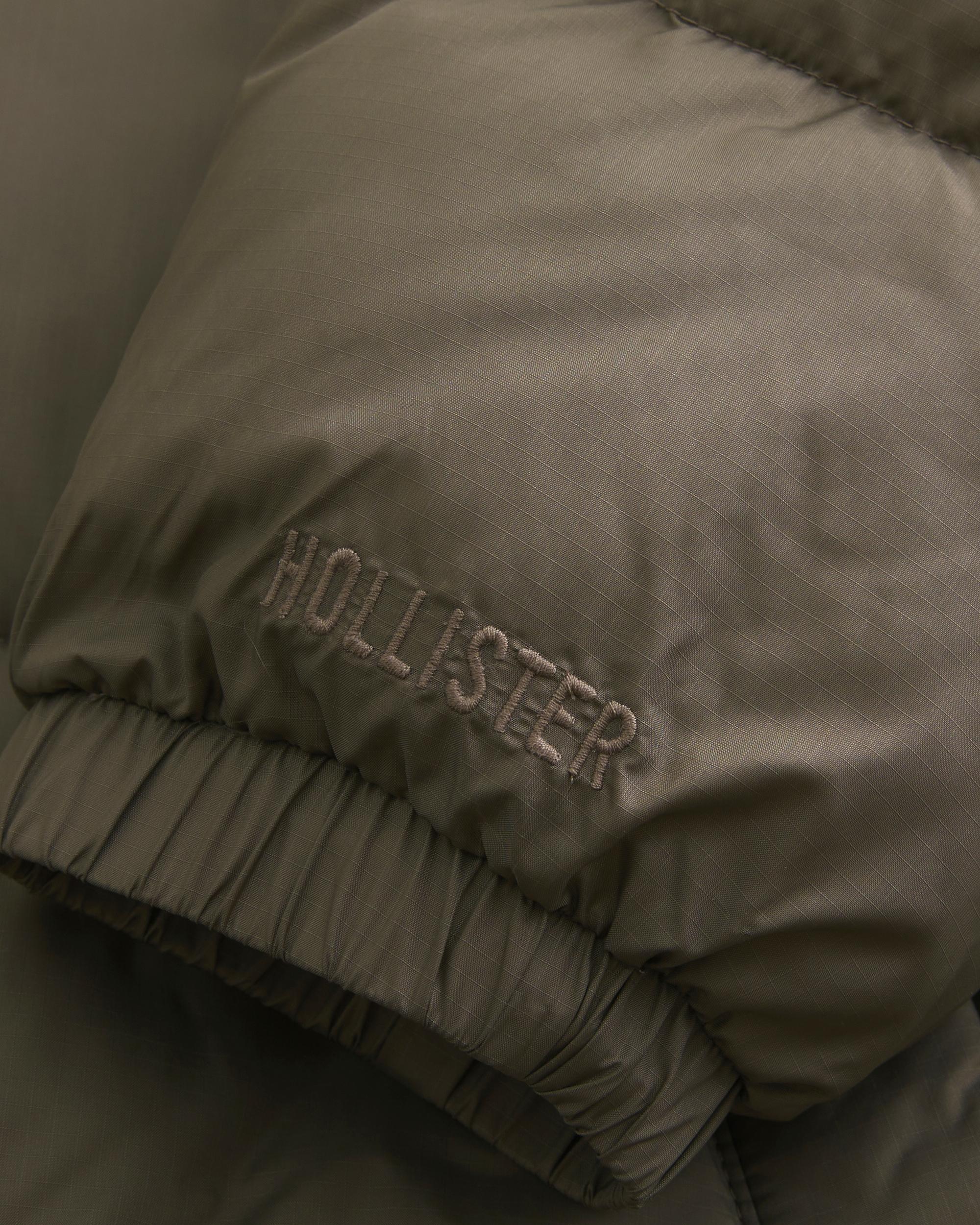 Boxy Mock-Neck Puffer Jacket Product Image