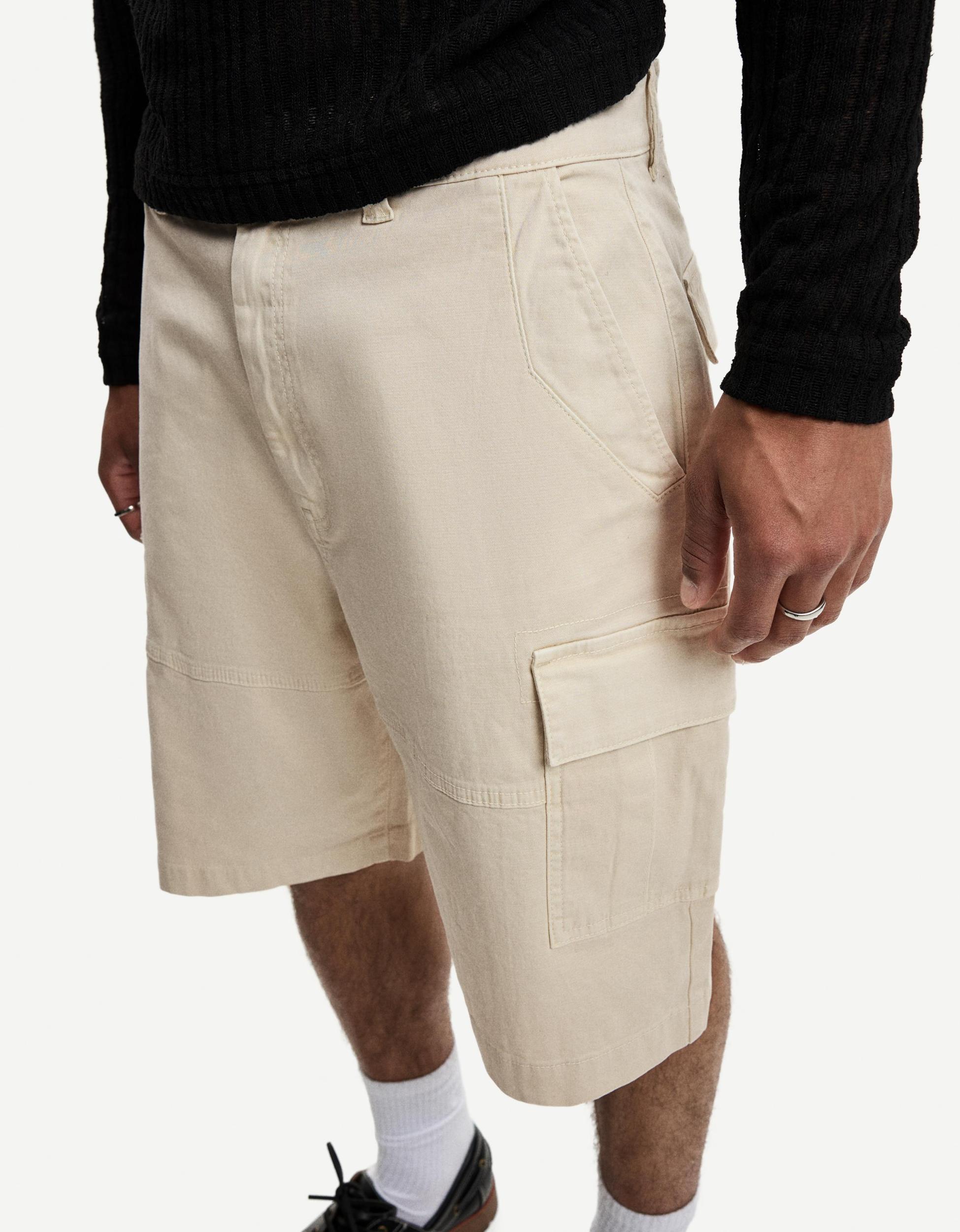 Cargo Bermuda shorts Product Image