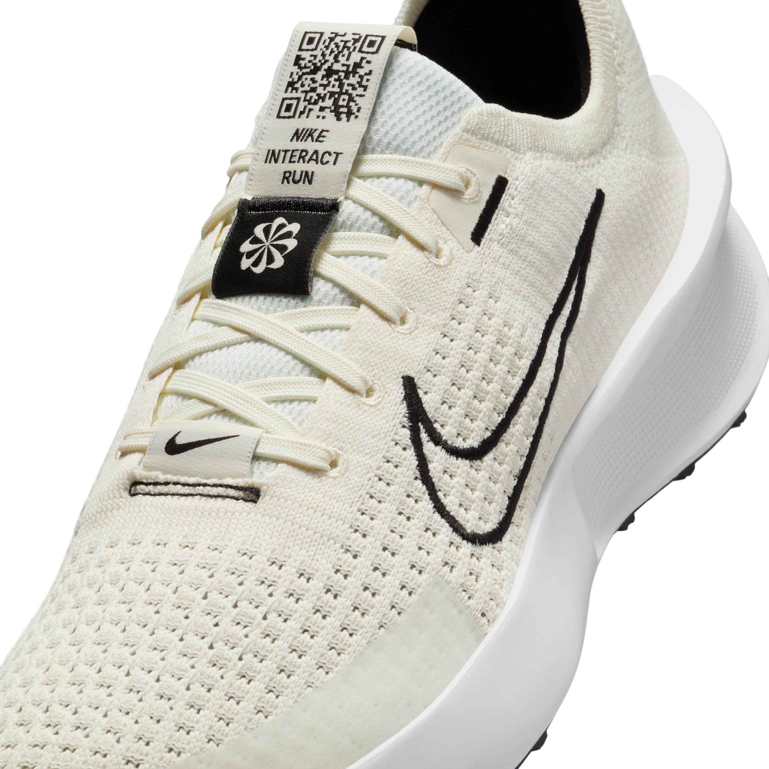 Nike Womens Interact Run Road Running Shoes | FD2292-109 Product Image